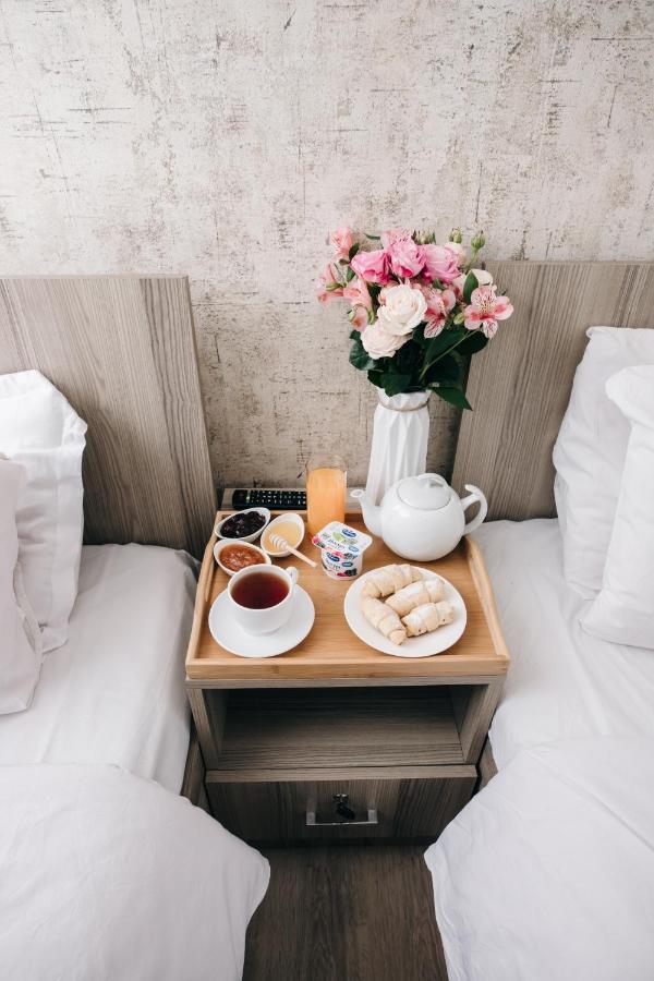 Nuryan Hotel 耶烈万 外观 照片