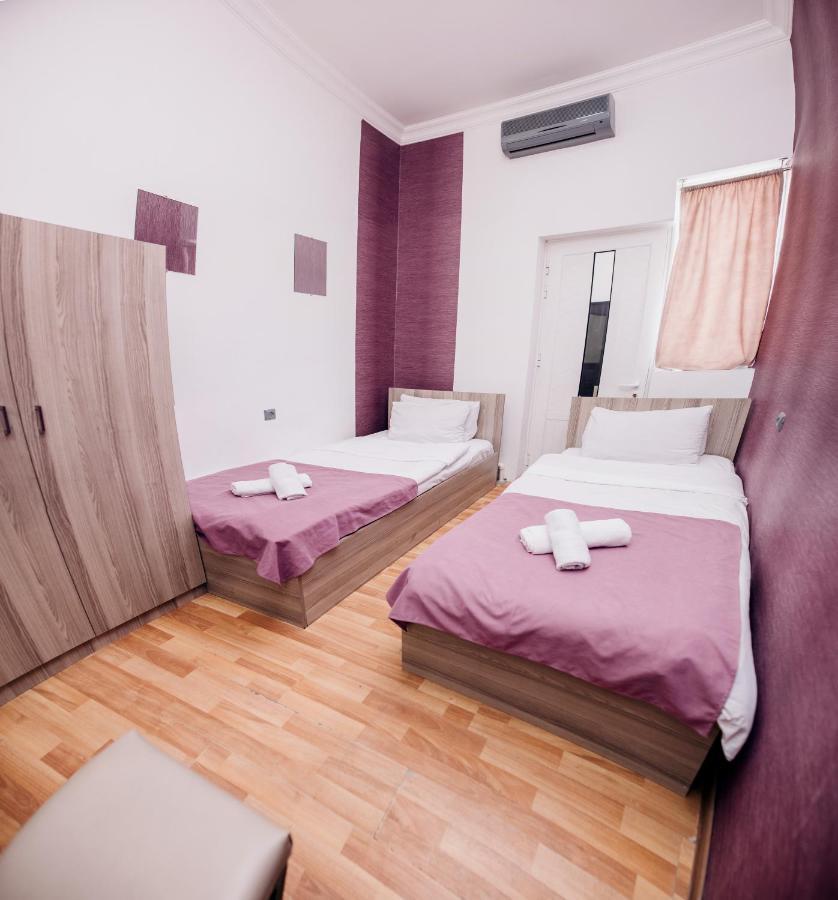 Nuryan Hotel 耶烈万 外观 照片