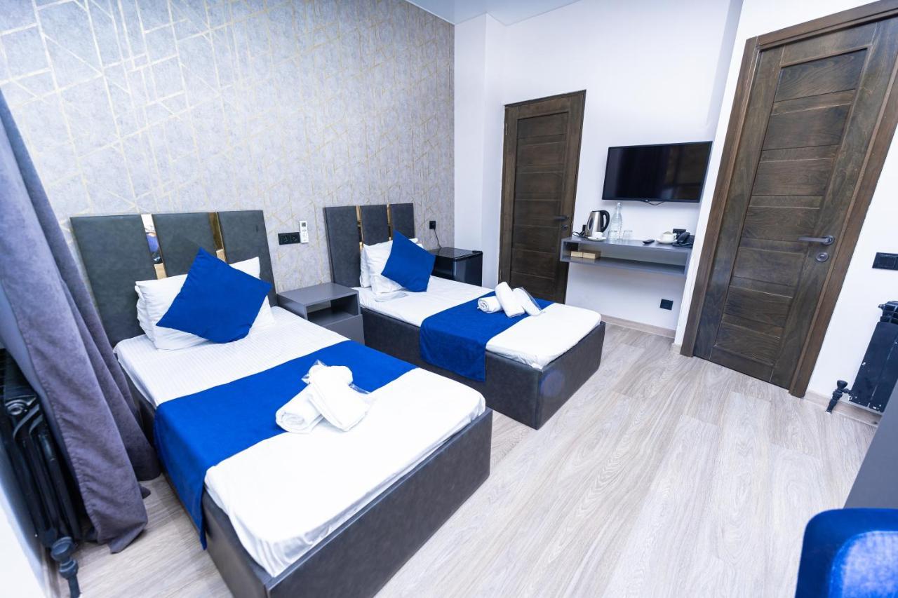 Nuryan Hotel 耶烈万 外观 照片