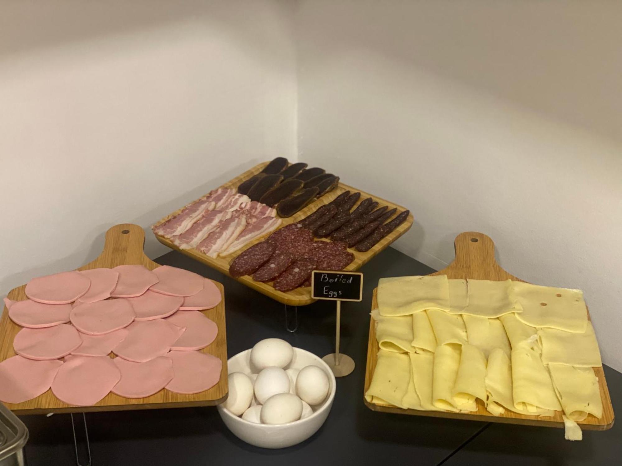 Nuryan Hotel 耶烈万 外观 照片